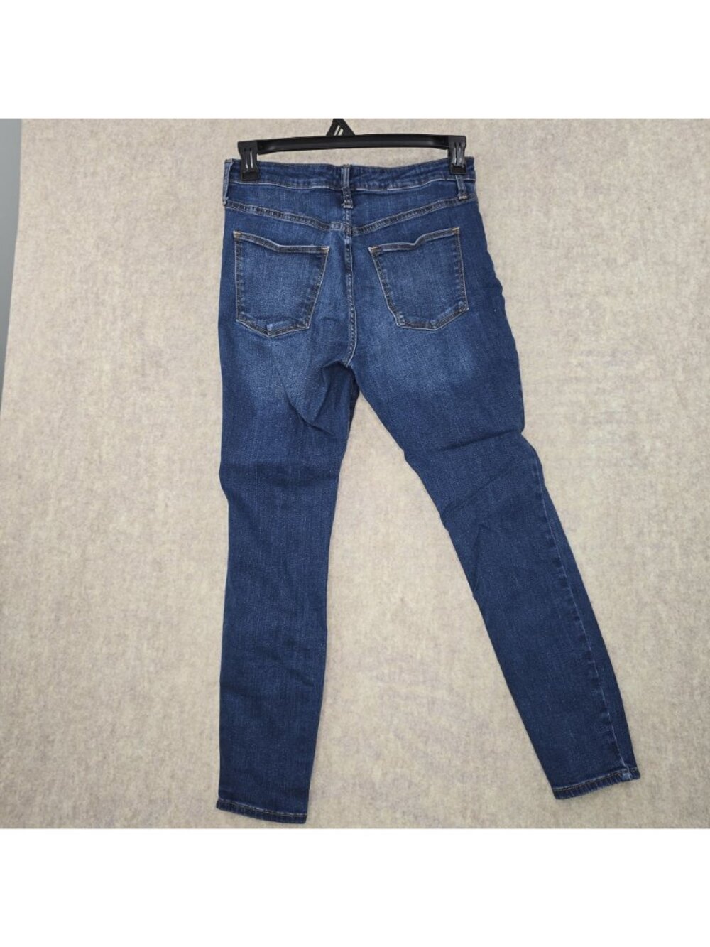 Universal Thread Women's High-Rise Skinny Jeans M Wash Size 10/30R Cotton Blend - Picture 2 of 5